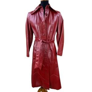 Vintage Red Leather Trench Coat Size 10  1970’s Dagger Collar Belted